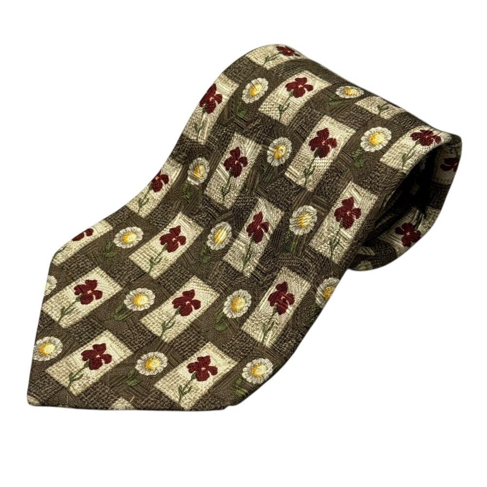 Avanlata Harry Rosen Tie Flower Pattern Made in Italy 100% Silk‎ 3.75"